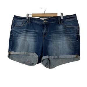 TORRID Denim Blue Jean High Rise Shorts Women Plus‎ Size 24 Stretch Classic